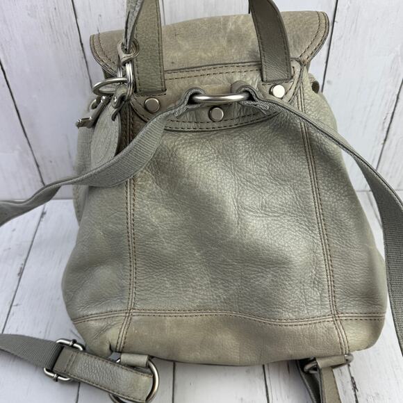 VTG Fossil Gray Pebbled Leather Maddox Distressed 1954 Keyhole Key Backpack Bag - Picture 13 of 14
